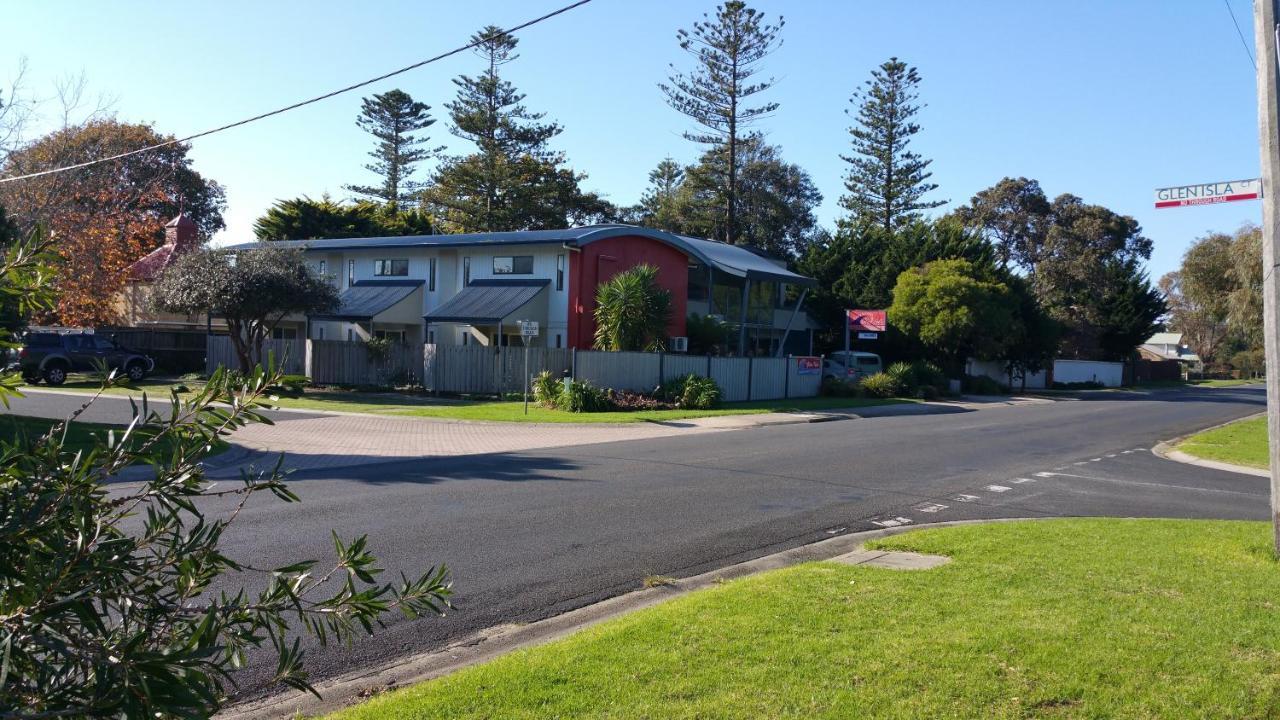 Apartments At Glen Isla Cowes Exterior photo